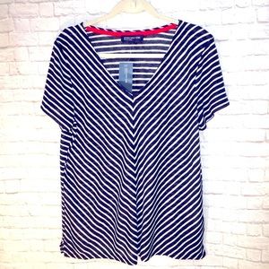 Jones New York navy and white v neck top